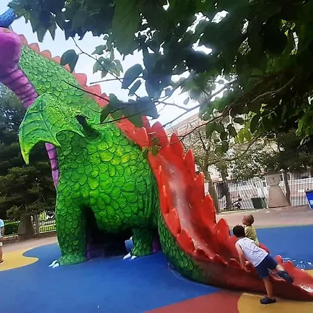 Adventure Harbour شقة تورّيفيِخا